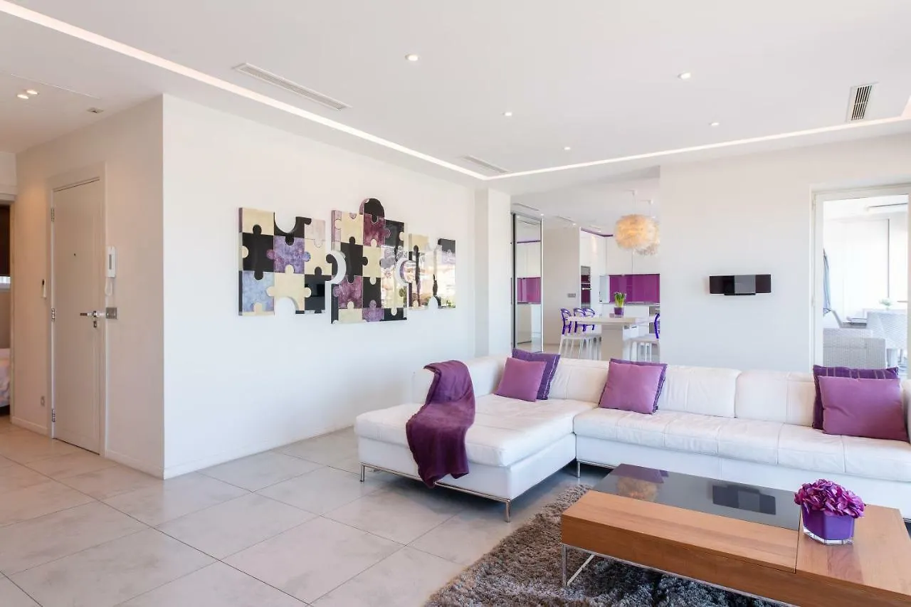 Cannes Vieux Port Apartment