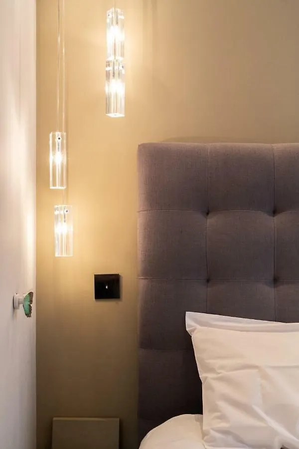 Cannes Vieux Port Apartment