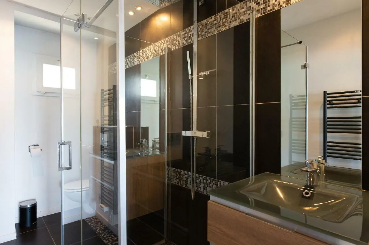 Cannes Vieux Port Apartment