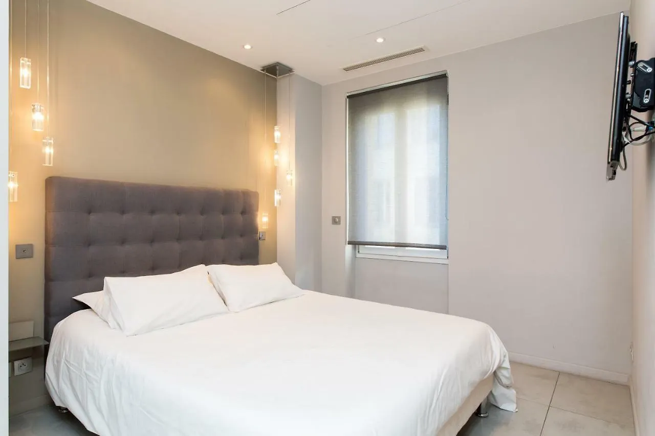 Apartment Cannes Vieux Port France